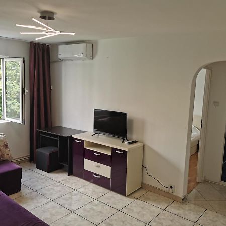 Confortable Cozy Apt Bukarest Værelse billede